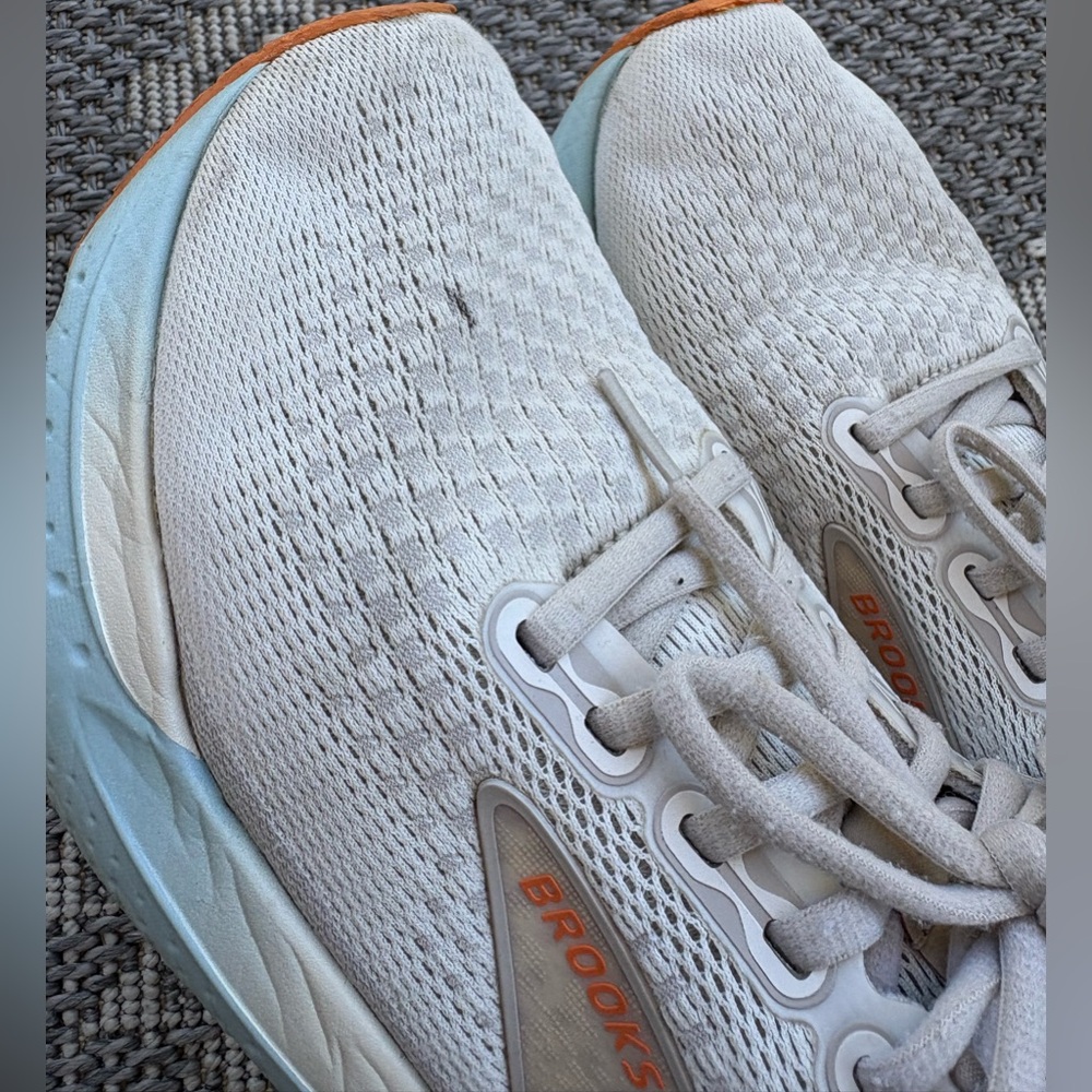 Brooks Glycerin 21 Womens 8.5 beige/grey Running Walking 1204081B195 Sneaker - Picture 12 of 16